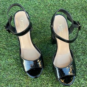 Black Pair Of Women’s 5inch Platform Block Heels Adjustable Strap Sz(9 1/2)